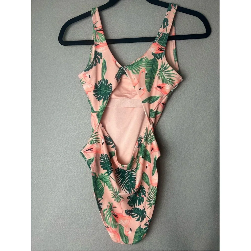 Old Navy Pink Tropical‎ Leaf & Flamingo One-Piece Twist Back Swimsuit XS